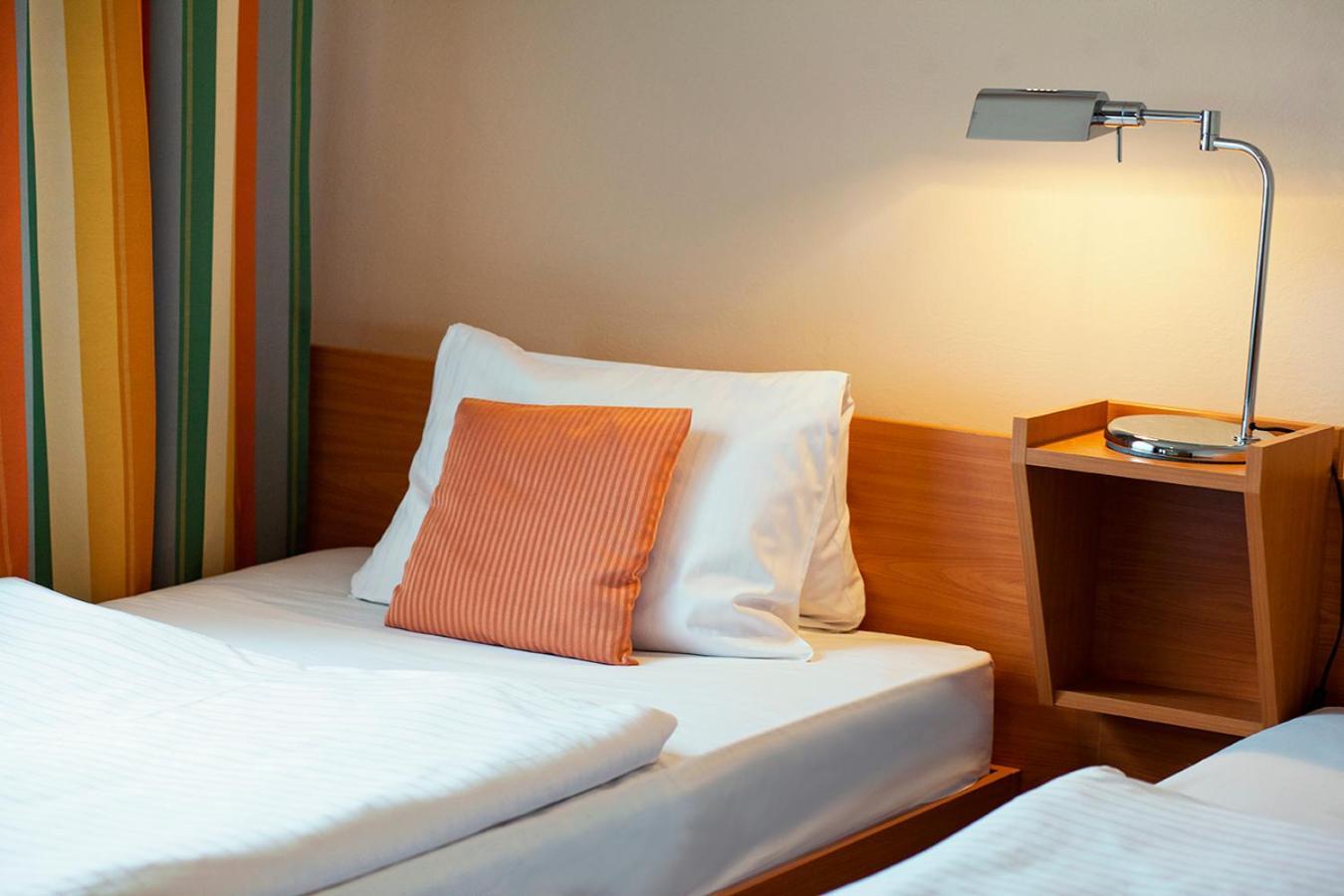 Hotel Benica Benesov  Esterno foto