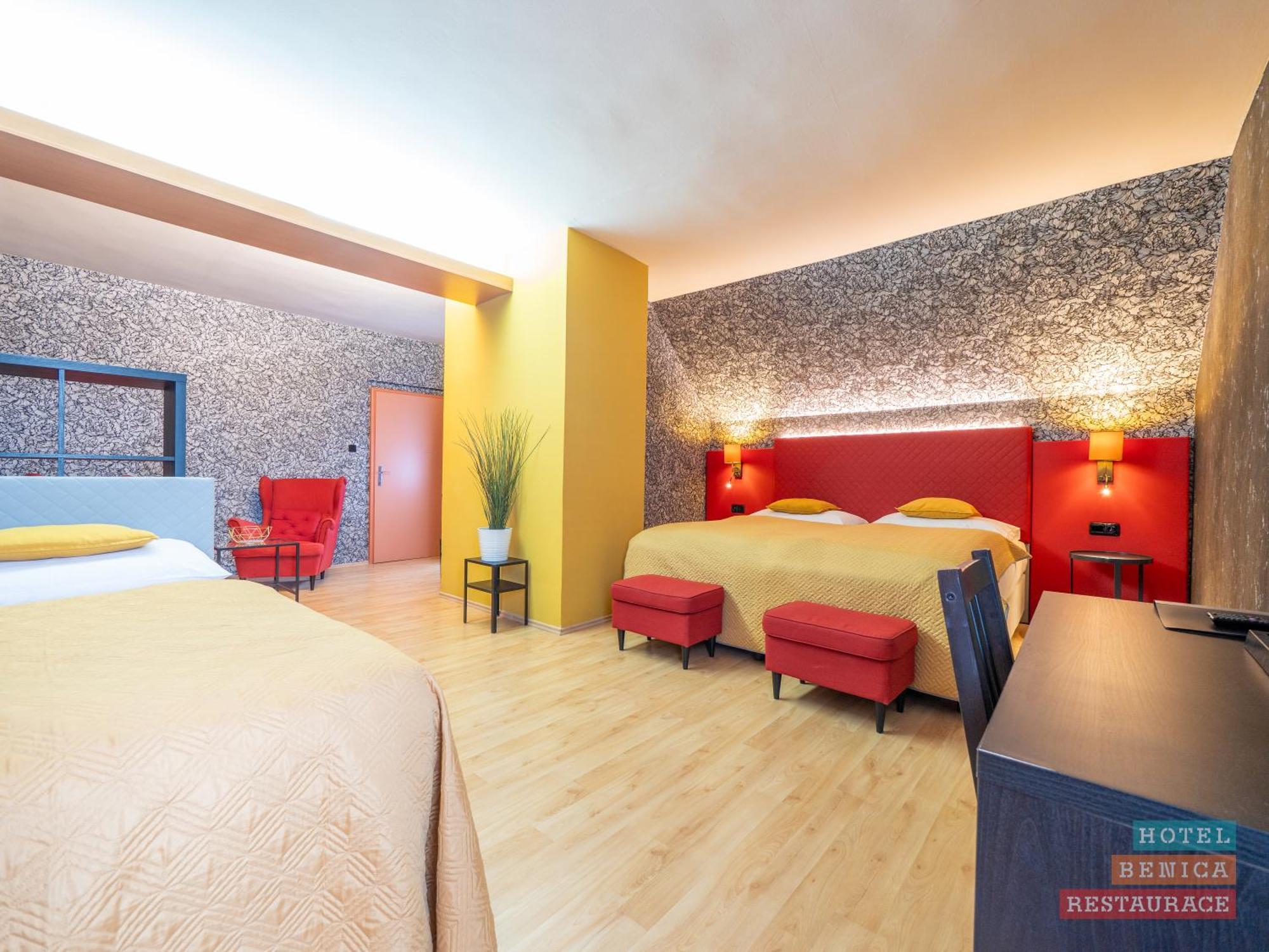 Hotel Benica Benesov  Esterno foto